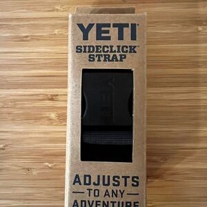 YETI Adjustable SideClick Strap in Black